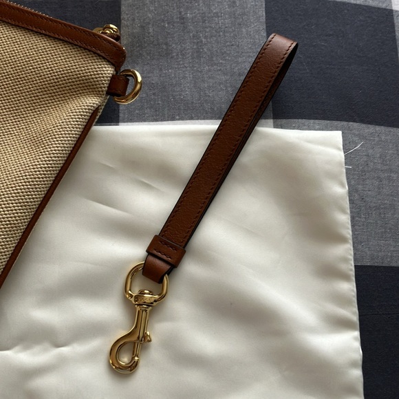 MINT Gucci Web Pouch/Wristlet/Clutch - Picture 4 of 8